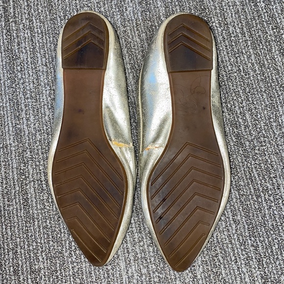 Pointy-Toe Silver Ballet Flats - Picture 3 of 3